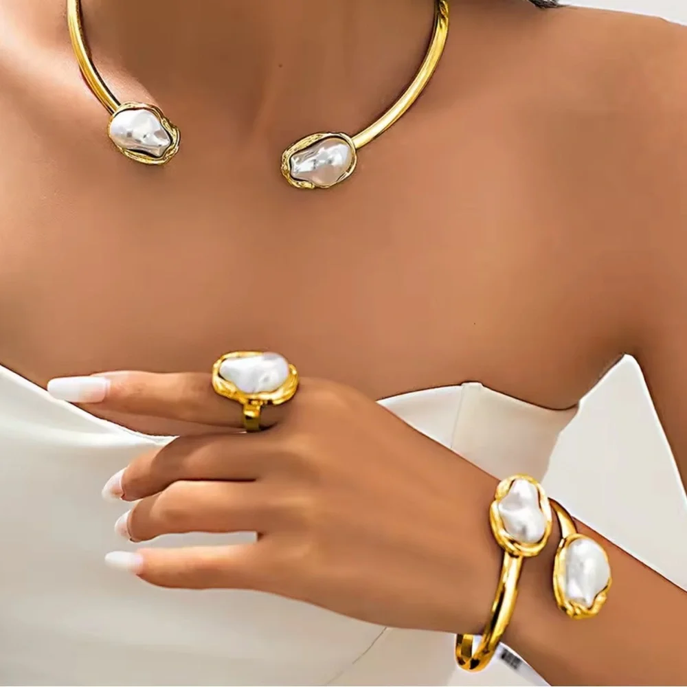 Anthropologie Baroque Imitation Pearl Bracelet & Ring Set